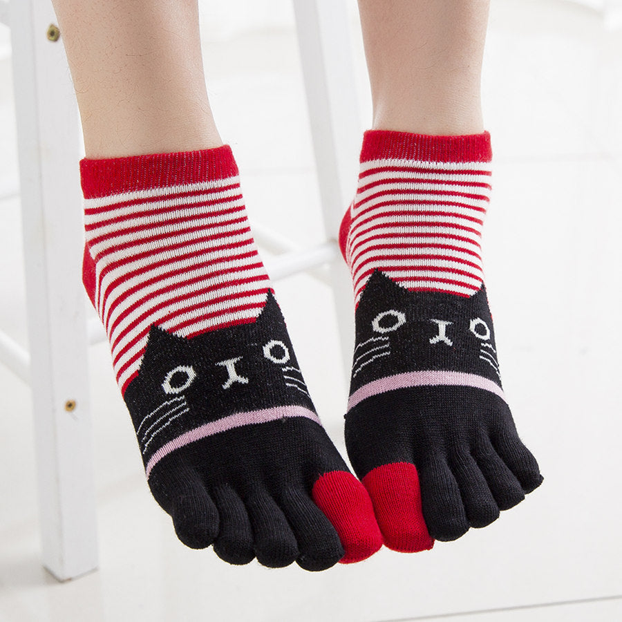 Ladies Autumn And Winter Horizontal Stripes Cat Cotton Five-finger Socks