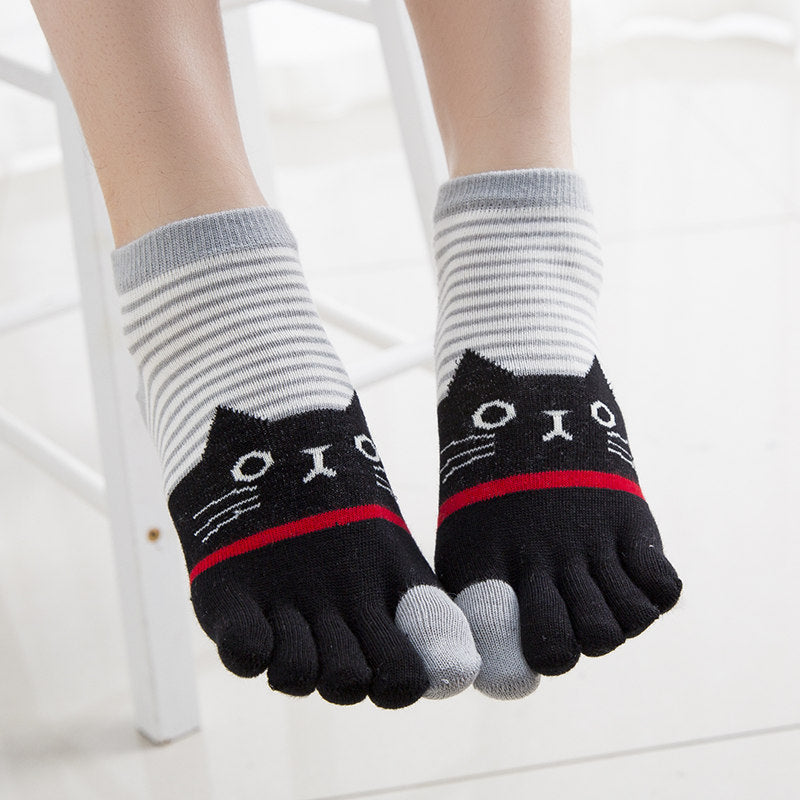 Ladies Autumn And Winter Horizontal Stripes Cat Cotton Five-finger Socks