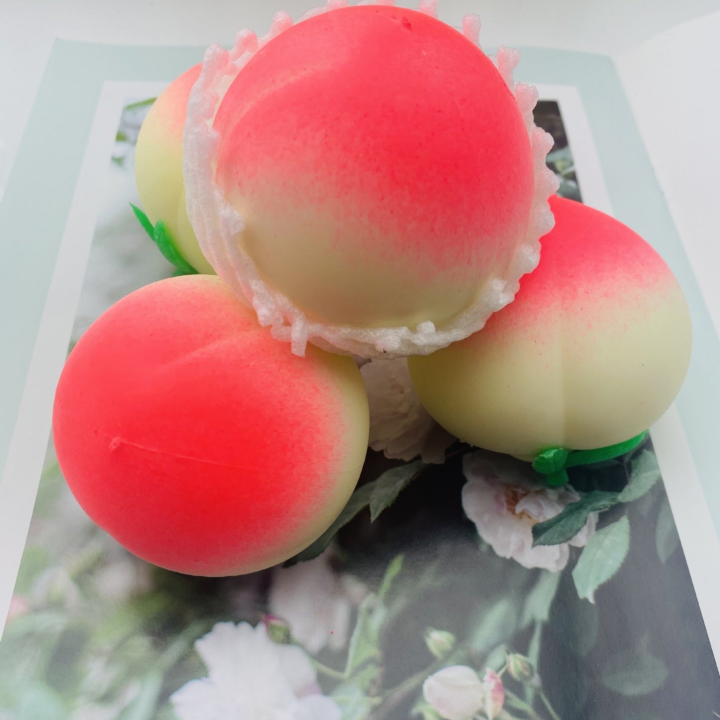 Soft Rubber Peach Vent Ball Fruit Squeeze Music