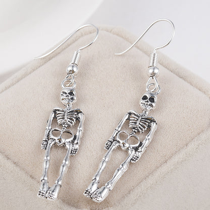 Skull pendant earrings