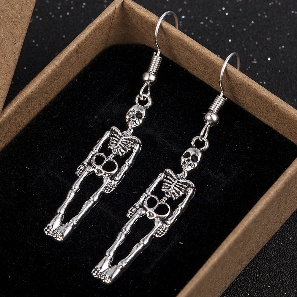 Skull pendant earrings